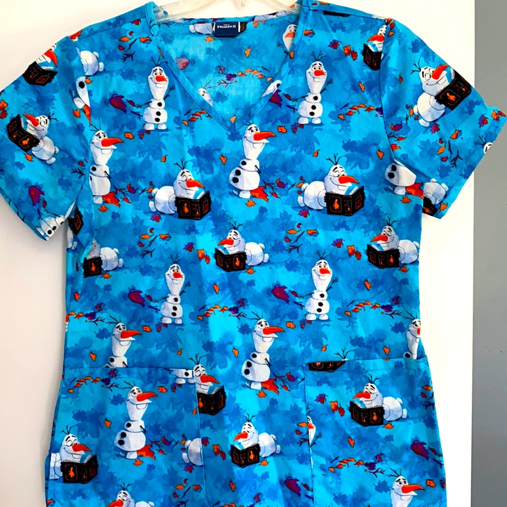 Disney Olaf scrub top
